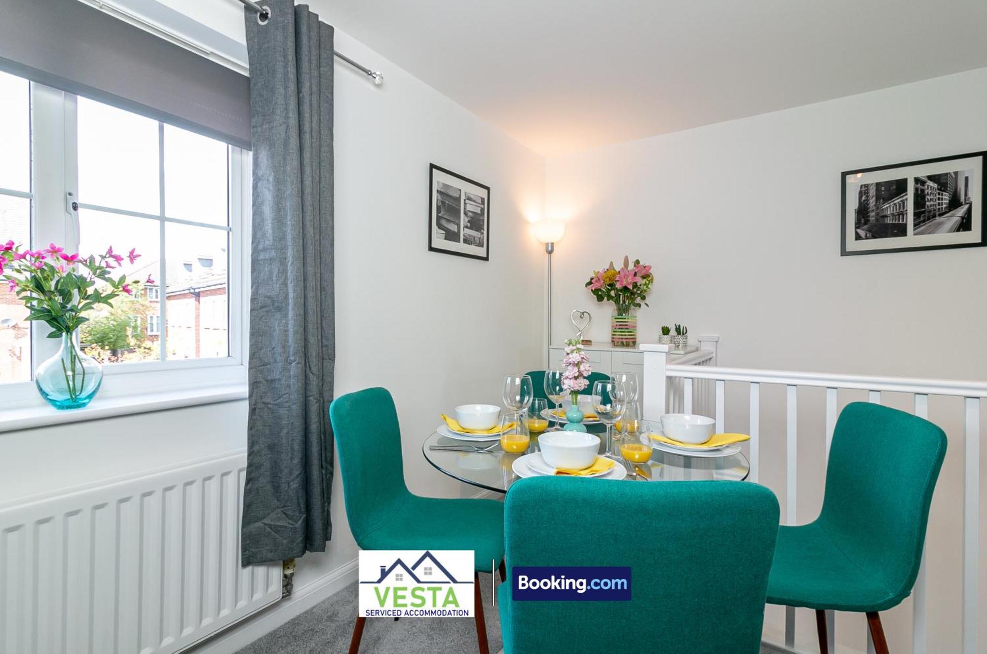 Three Bedroom Apartment By Vesta Serviced Accommodation & Short Lets Hatfield With Free Parking Eksteriør billede