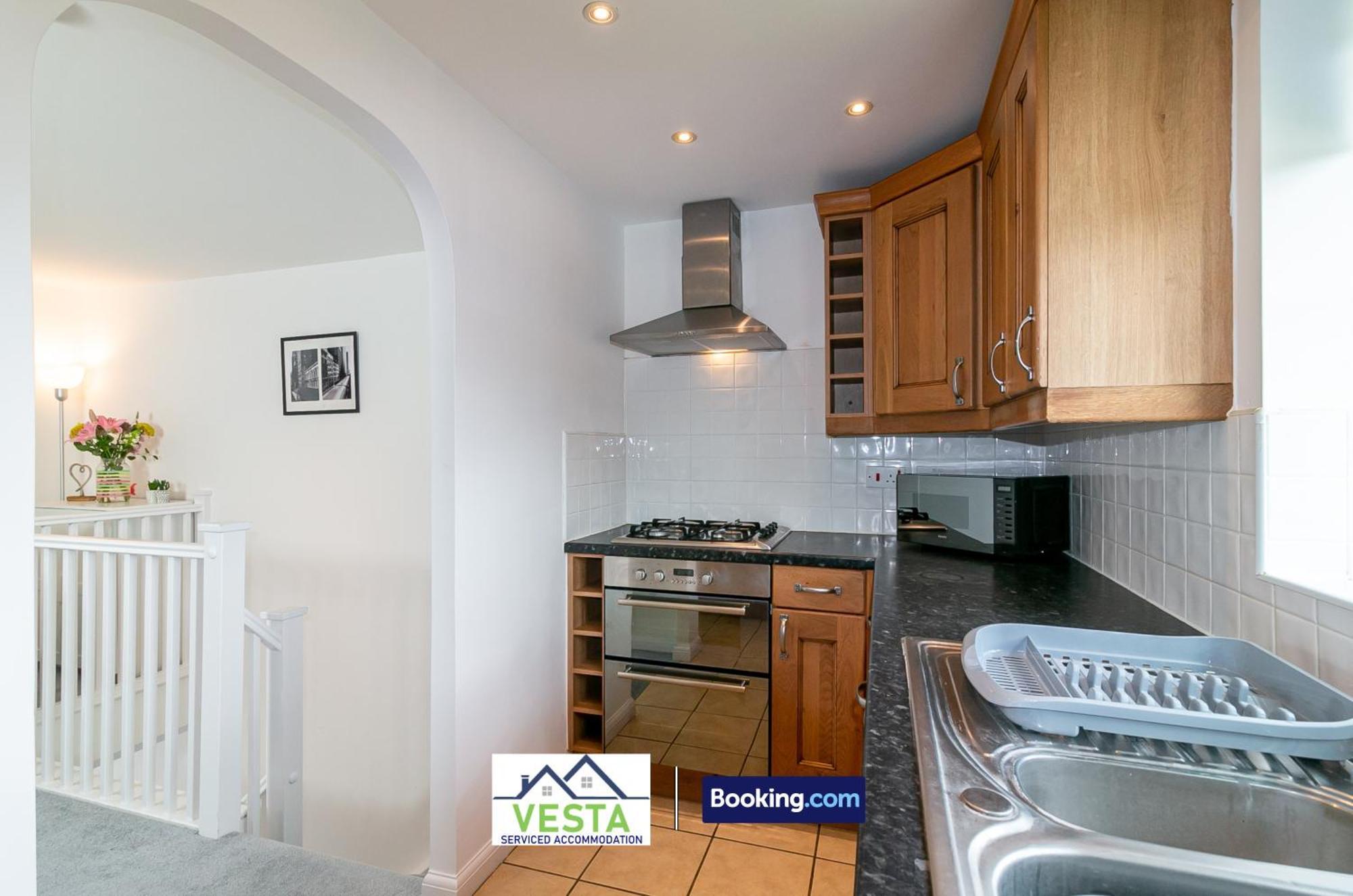 Three Bedroom Apartment By Vesta Serviced Accommodation & Short Lets Hatfield With Free Parking Eksteriør billede