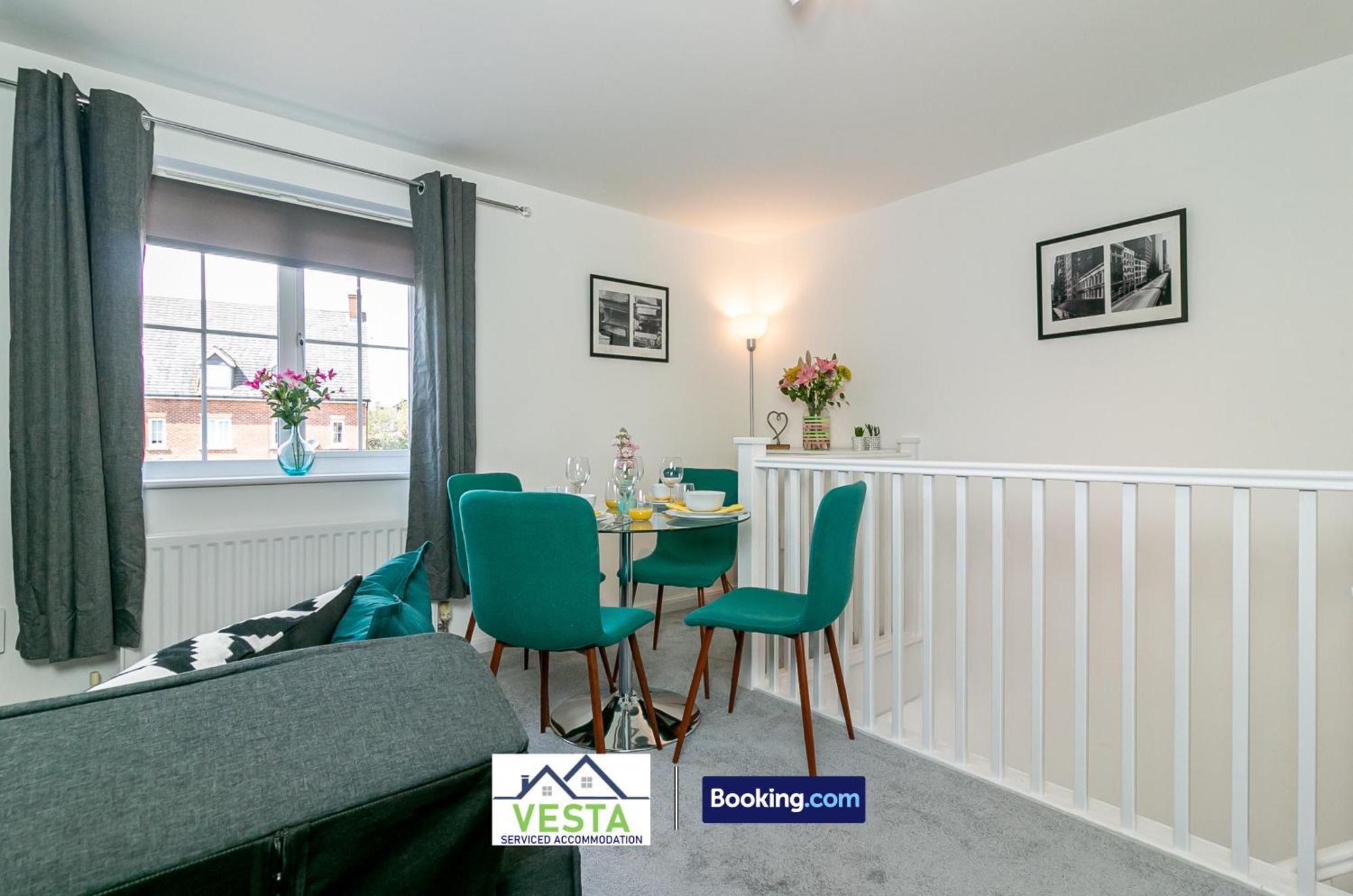 Three Bedroom Apartment By Vesta Serviced Accommodation & Short Lets Hatfield With Free Parking Eksteriør billede